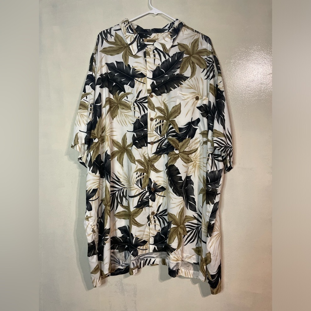 Men’s foundry 4XL button down tropical Hawaiian shirt rayon vacation